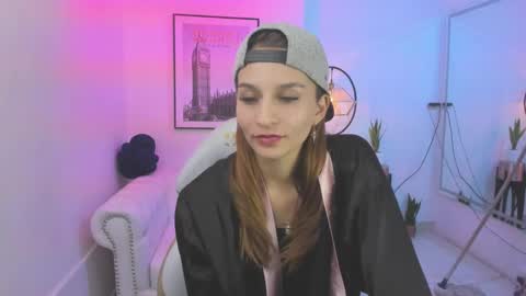 Snapshot of tamara_slimx chatting on 12.10.24 Tamara online show from 12.10.24