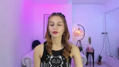 Snapshot of tamara_slimx chatting on 12.17.24 Tamara online show from 12.17.24