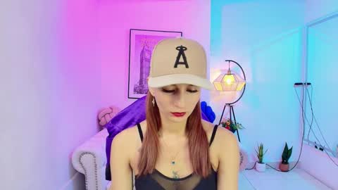 Snapshot of tamara_slimx chatting on 01.17.25 Tamara online show from 01.17.25