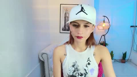 Snapshot of tamara_slimx chatting on 01.22.25 Tamara online show from 01.22.25