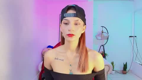 Snapshot of tamara_slimx chatting on 01.25.25 Tamara online show from 01.25.25