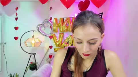 Snapshot of tamara_slimx chatting on 02.15.25 Tamara online show from 02.15.25