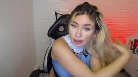 Snapshot of tamara_velezz chatting on 02.06.26 Tamara online show from 02.06.26