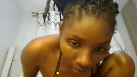 Snapshot of tamia538235 chatting on 01.16.25 tamia online show from 01.16.25