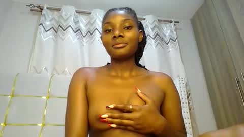 Snapshot of tamia538235 chatting on 02.11.25 tamia online show from 02.11.25