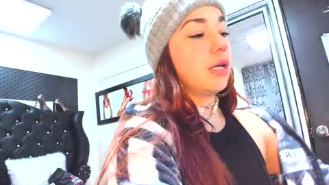 Snapshot of tammyparker_ chatting on 12.22.24 Tammara online show from 12.22.24
