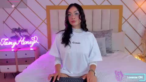 Snapshot of tamy_honey chatting on 09.11.25 Tamy online show from 09.11.25