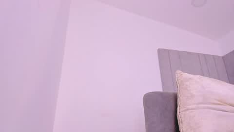 Snapshot of tamy_leen chatting on 01.28.25 Tamy Leen online show from 01.28.25