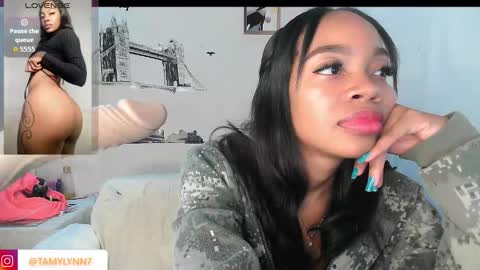 Snapshot of tamylynn05 chatting on 10.04.25 tamylynn online show from 10.04.25