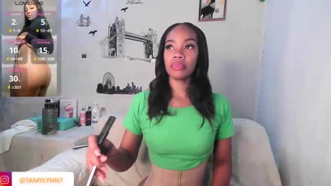 Snapshot of tamylynn05 chatting on 10.14.25 tamylynn online show from 10.14.25