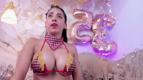 TAMY SANSS online show from 02.18.25