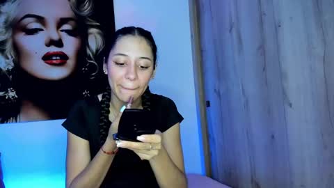 tania06 online show from 10.05.25