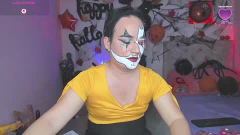 Tania lucia  online show from 10.28.25