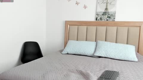 Snapshot of taniacarterr chatting on 12.21.24 TaniaCarter online show from 12.21.24