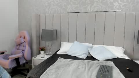 Snapshot of taniacarterr chatting on 02.27.25 TaniaCarter online show from 02.27.25