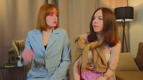 Angela and Victoria online show from 12.04.25