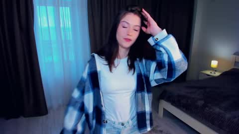 Anna online show from 04.11.26