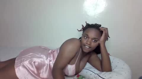 Snapshot of tannia004 chatting on 12.04.24 tania online show from 12.04.24