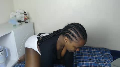 tania online show from 10.24.25