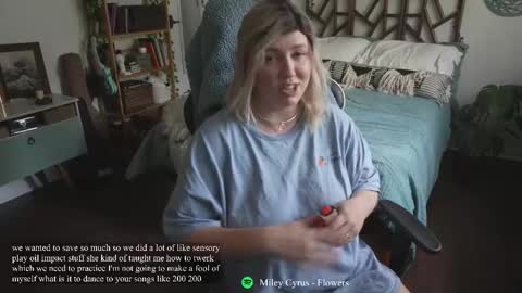 Lilith Eden  sometimes Eve online show from 12.18.25