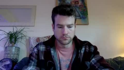 Snapshot of tantrichealing chatting on 12.29.24 Dr. Love online show from 12.29.24