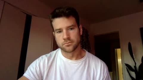 Snapshot of tantrichealing chatting on 10.12.25 Dr. Love online show from 10.12.25