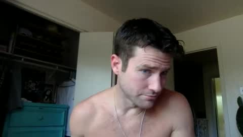 Snapshot of tantrichealing chatting on 10.22.25 Dr. Love online show from 10.22.25