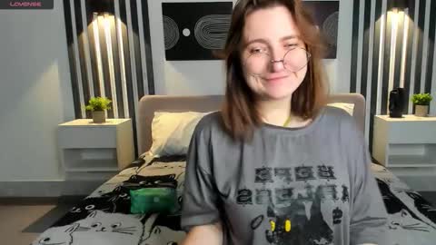 Tara online show from 09.14.25