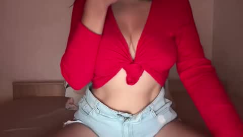 Snapshot of tarcymoon chatting on 05.14.26 tracypussy online show from 05.14.26