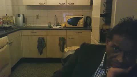 Genaro Thode online show from 10.16.25