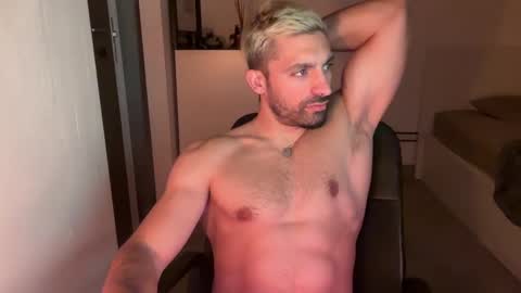 tarquit8 online show from 10.02.25