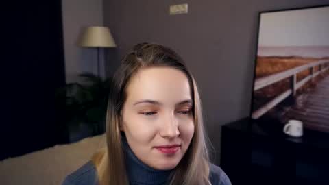 Snapshot of tashinapetitto chatting on 10.03.25 Your Ressie online show from 10.03.25