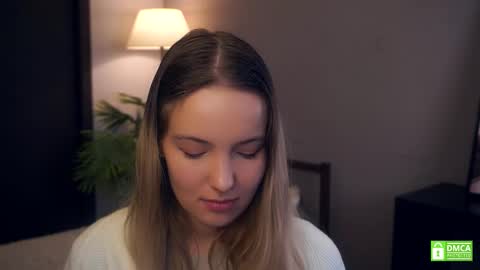 Snapshot of tashinapetitto chatting on 10.24.25 Your Ressie online show from 10.24.25