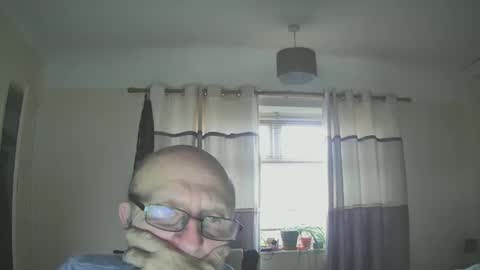 Tas online show from 01.05.25