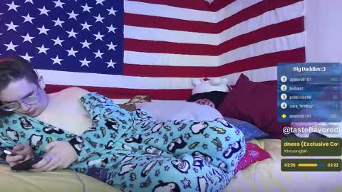 Snapshot of tasteflavored_femboy chatting on 02.25.25 Taste online show from 02.25.25