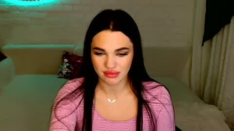 tasty_babyy online show from 12.10.24
