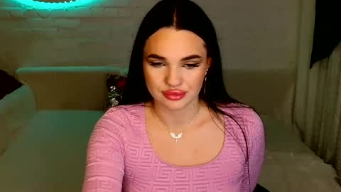 tasty_babyy online show from 12.16.24