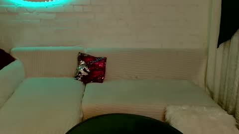 tasty_babyy online show from 12.16.24
