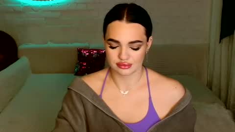 tasty_babyy online show from 01.25.25