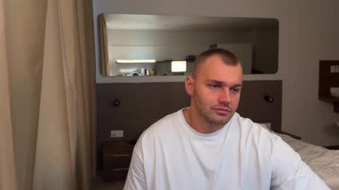 Snapshot of tasty_justin chatting on 09.29.25 My shows 2100500 UTC3 online show from 09.29.25