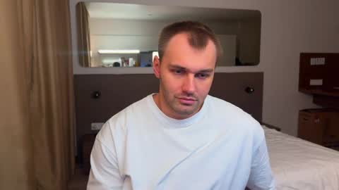 Snapshot of tasty_justin chatting on 11.14.25 My shows 2100500 UTC3 online show from 11.14.25