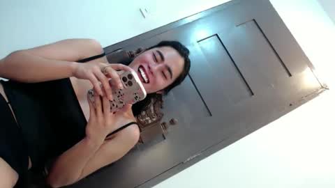 Vannesa online show from 09.29.25