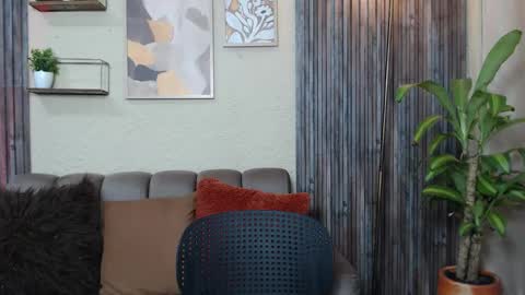 Melisa  online show from 10.12.25