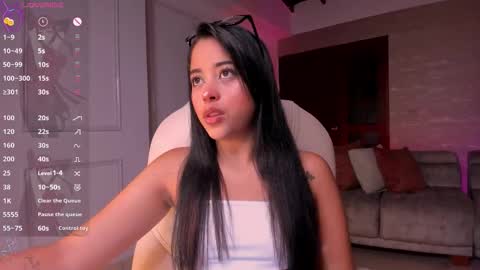 Snapshot of tathy_miller chatting on 10.18.25 Tathy online show from 10.18.25