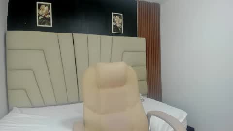 Snapshot of tati_galeano chatting on 10.23.25 tati_galeano online show from 10.23.25