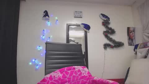 Snapshot of tatiana_ninfomaniaca chatting on 12.22.24 tatiana online show from 12.22.24