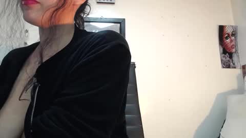 Snapshot of tatiana_ninfomaniaca chatting on 02.12.25 tatiana online show from 02.12.25