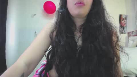 Snapshot of tatiana_ninfomaniaca chatting on 02.22.25 tatiana online show from 02.22.25