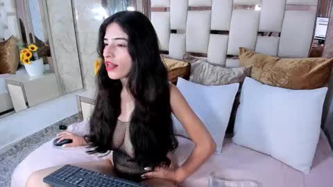 Snapshot of tatianacrow chatting on 02.17.26 Tatiana online show from 02.17.26