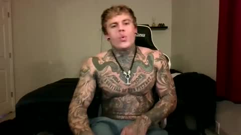 Snapshot of tatteddaddy9000 chatting on 09.25.25 D-Man online show from 09.25.25